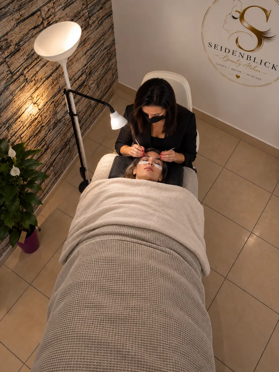 Wimpernbehandlung im Seidenblick Beauty Atelier in Dortmund-Wellinghofen